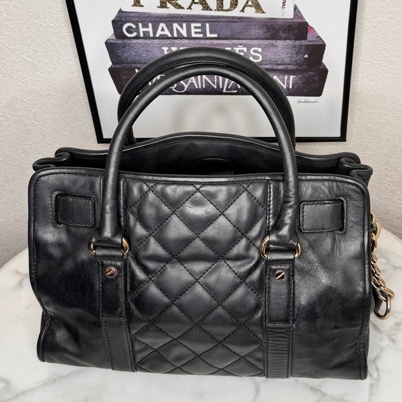 MICHAEL KORS HAMILTON BLACK QUILTED LEATHER GOLD LOCK&KEY SATCHEL BAG - Picture 4 of 10